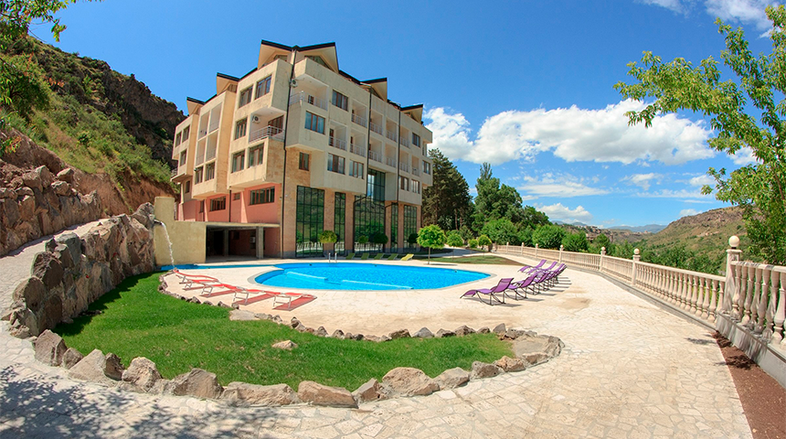TOP-7 OF THE BEST HOLIDAY HOUSES OF ARMENIA