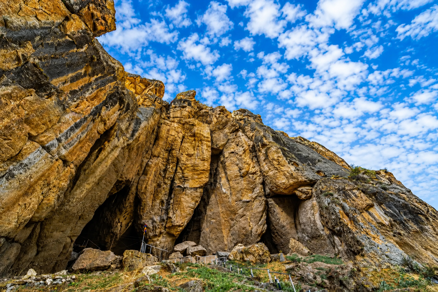 Armenia's Colorful Mountains: Nature's Most Extraordinary Masterpieces