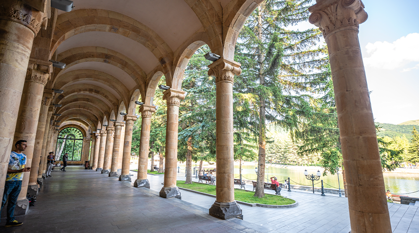TOP 7 ATTRACTIONS OF THE CITY OF JERMUK AND ITS SURROUNDINGS