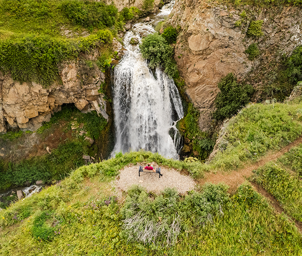 10 OF THE MOST BEAUTIFUL WATERFALLS IN ARMENIA