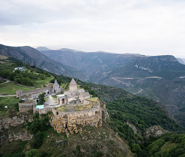 68904f008900f-tatev1.png
