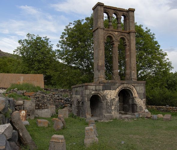 Pilar Conmemorativo de Aghitu, Armenia
