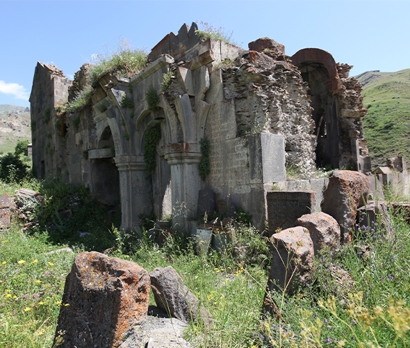 Arates Monastery, Armenia