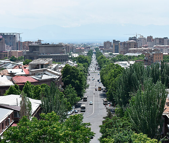 Viale Mashtots, Armenia