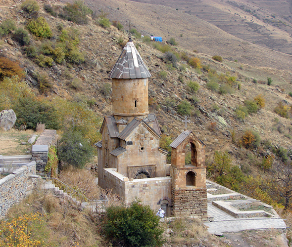 Iglesia Spitakavor de la Santa Madre de Dios, Armenia