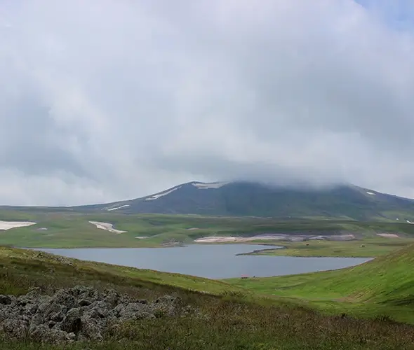 6853b9834c557-aknalich1.webp