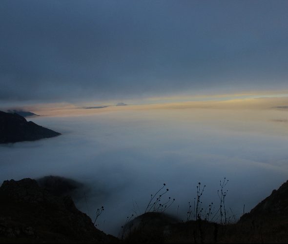 खुस्तुप शिखर पर सूर्योदय: फ़ोटो 3