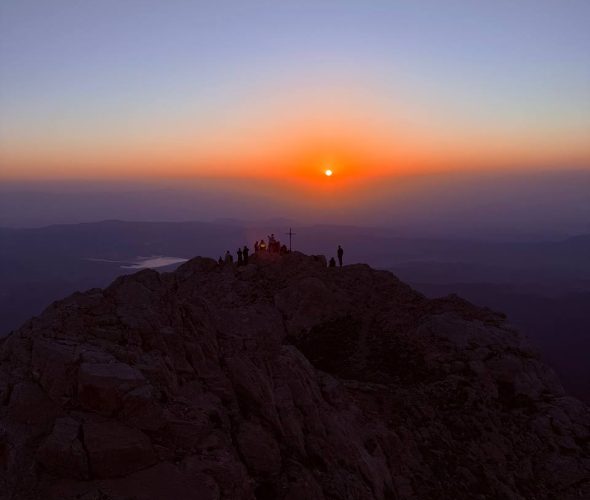 खुस्तुप शिखर पर सूर्योदय: फ़ोटो 4