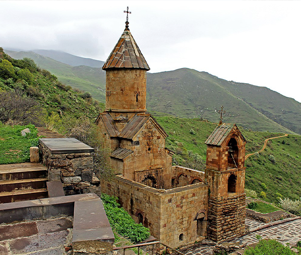 Gladzor Canyon: Spitakavor & Proshaberd Day Hike