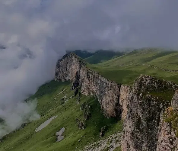 Hiking to The Mountain Dimats: photo 3