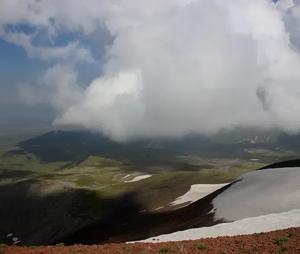 Truck trip to Azhdahak mountain: photo 2