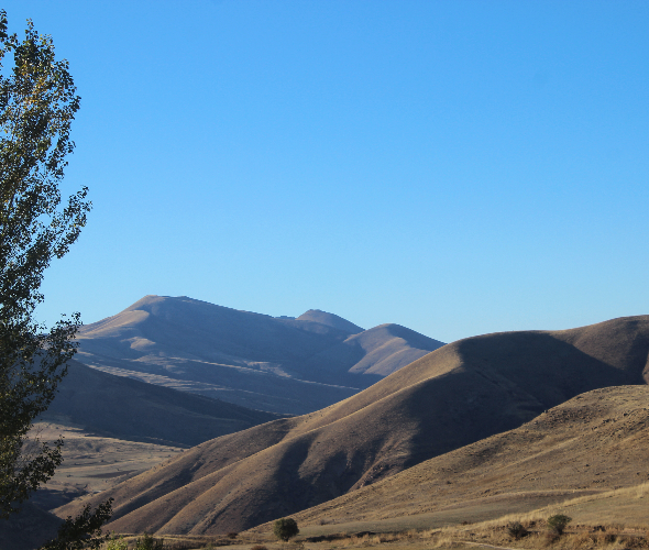 Martiros circular route (rock-cut church, Margalich): photo 4