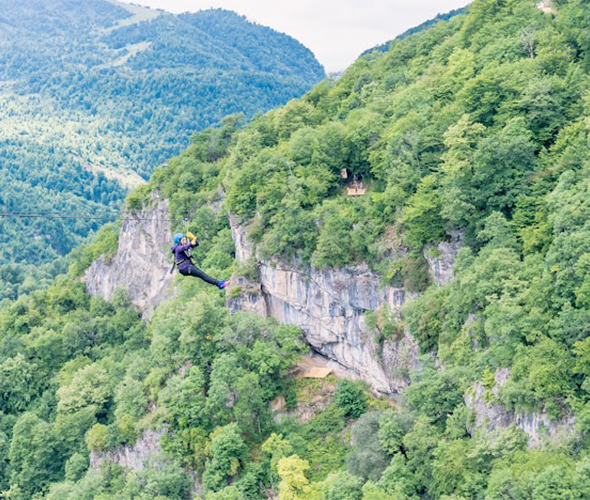 YELL EXTREME PARK